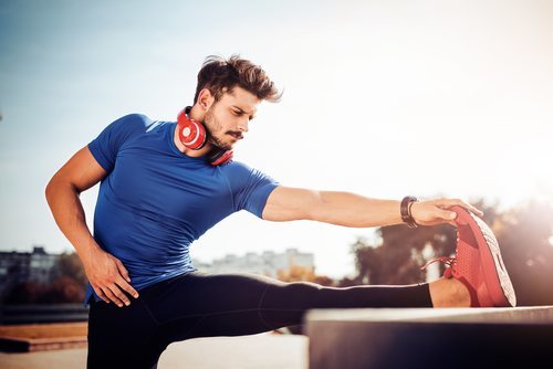 Los estiramientos, clave para empezar a correr y aprovechar el entrenamiento.