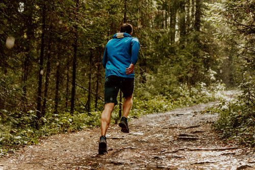 Entrenar por diferentes superficies mejorará tu estabilidad.